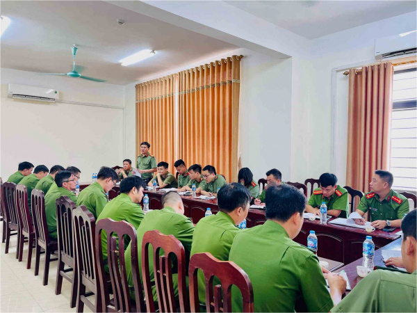 Công an huyện Bình Lục: Tập huấn công tác nghiệp vụ an ninh và công tác hồ sơ nghiệp vụ cho lực lượng Công an xã, thị trấn.