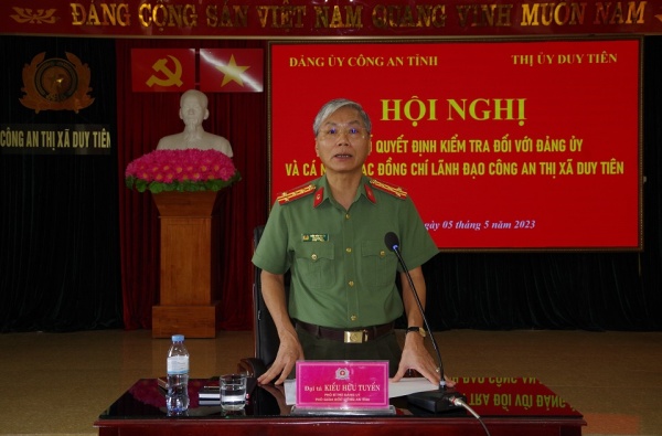 Công bố Quyết định kiểm tra đối với Đảng ủy và cá nhân các đồng chí lãnh đạo Công an thị xã Duy Tiên