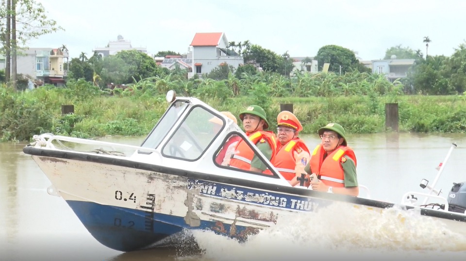 Giam doc kiem tra duong thuy