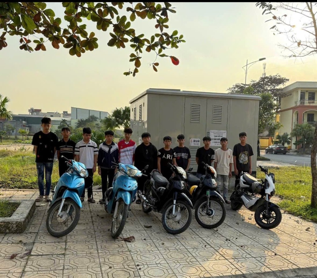 Công an thành phố Phủ Lý tăng cường đấu tranh ngăn chặn các nhóm thanh, thiếu niên tụ tập điều khiển xe mô tô tốc độ cao, lạng lách đánh võng.