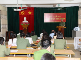 Hà Nam: Bế giảng lớp Trung cấp lý luận chính trị K56 hệ tập trung cho CBCS Công an tỉnh Hà Nam